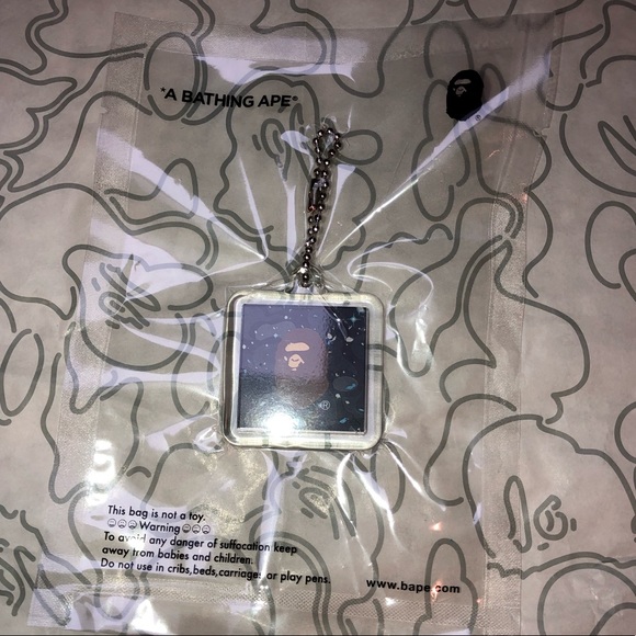Bape space camo keychains - Picture 2 of 5
